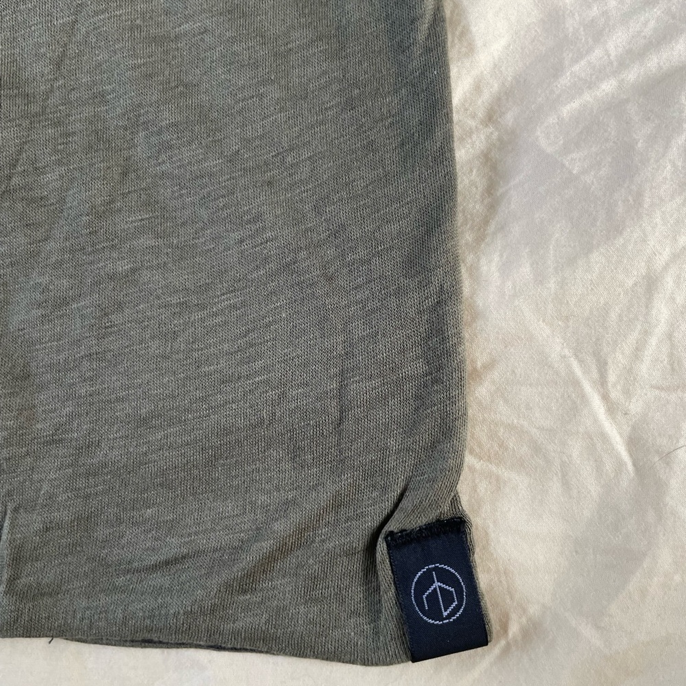 BNWT Rag & Bone reversible tee - Picture 6 of 11